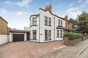 Photo 32- click for photo gallery